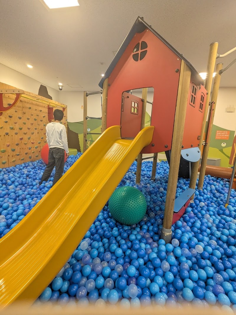 親子交流スペース ハレハレ（あかしこども広場内）