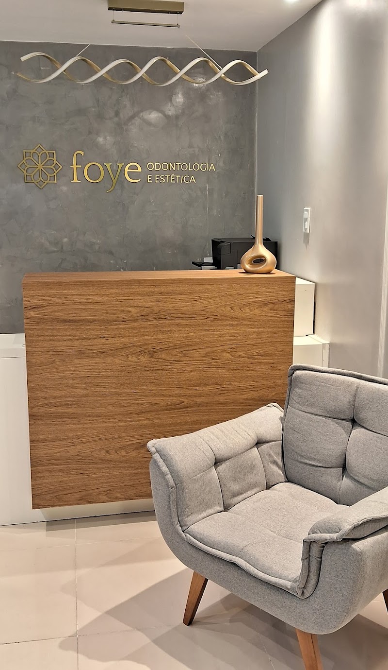 Clínica Foye | Dentista | Implante Dentário | Alinhador | Lente de Contato | Preenchimento Labial | Botox | Rinomodelação - foto 4