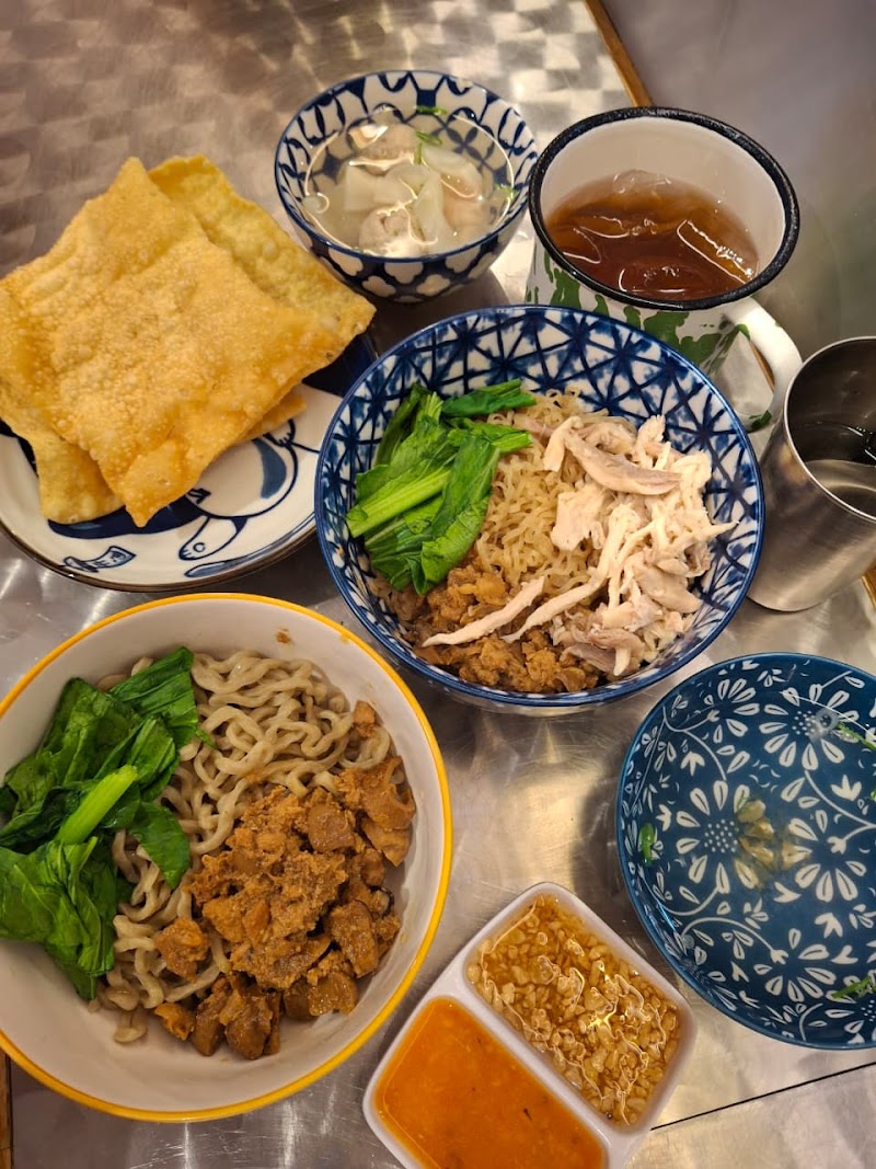 DEMIE Bakmie 69, Menteng photo 4