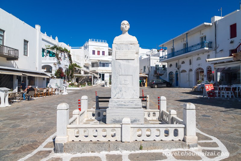 Manto Mavrogenous Statue