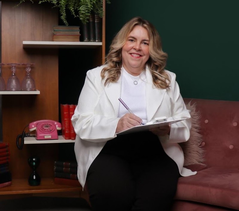 DRA GISELA APARECIDA VICARIO DO PRADO - MEDICA OBSTETRA ESPECIALIZADA EM PRÉ-NATAL,GESTAÇÃODE ALTO RISCO,PARTO HUMANIZADO.