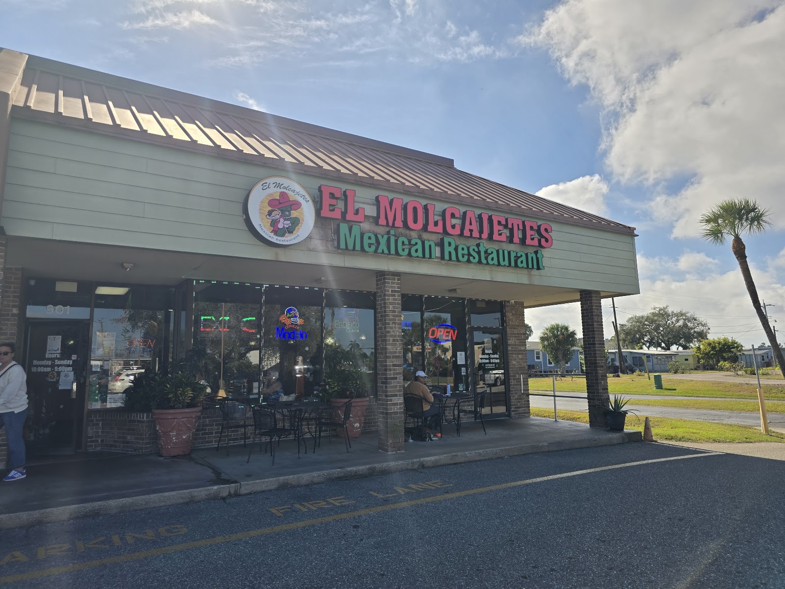 El Molcajetes