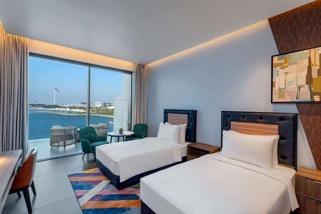 Hyatt Centric Jumeirah Dubai 2
