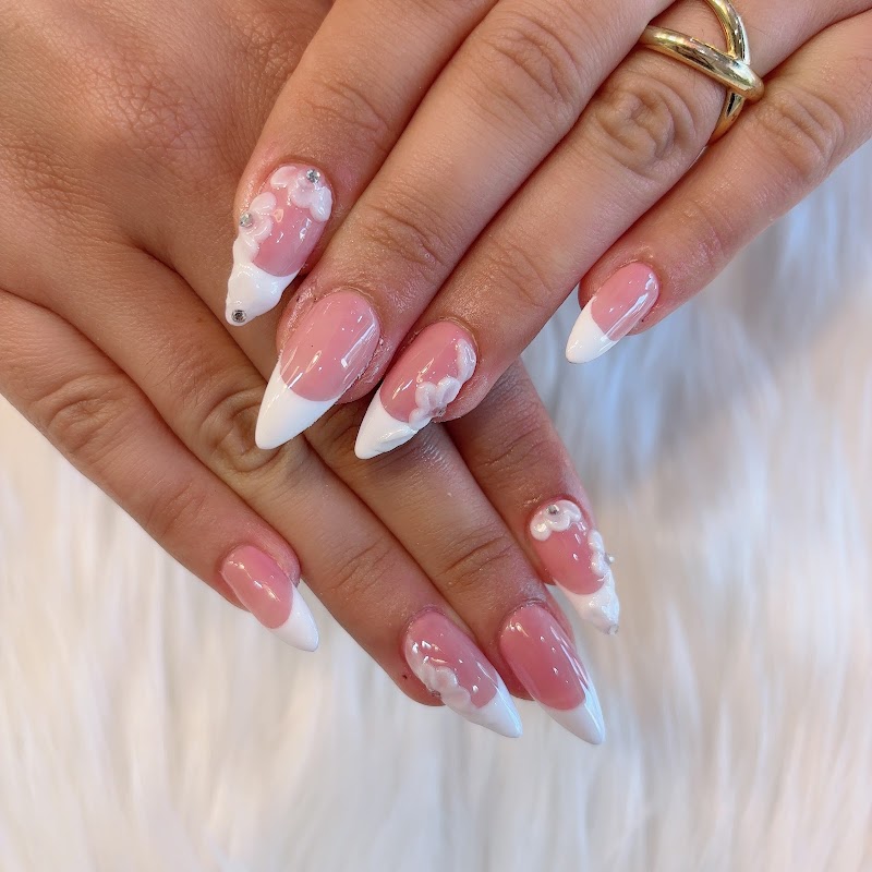 Charming Nail Lounge