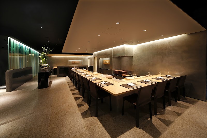 銀座 kappou ukai 肉匠の店内