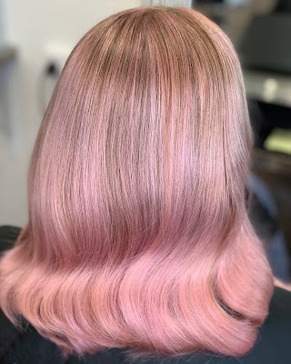 Tsunami Hair & Beauty photo 3