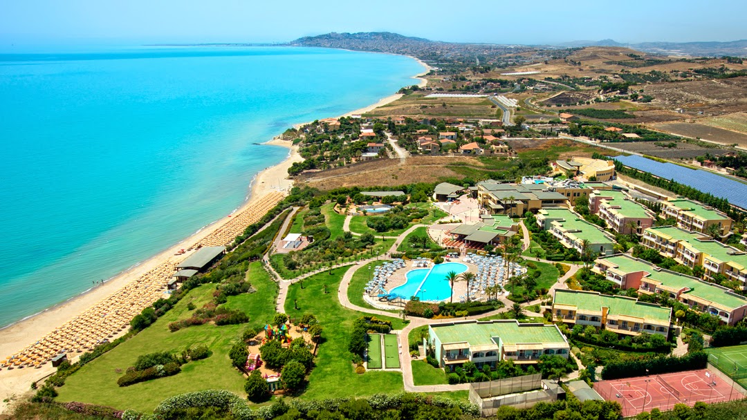 Serenusa Resort