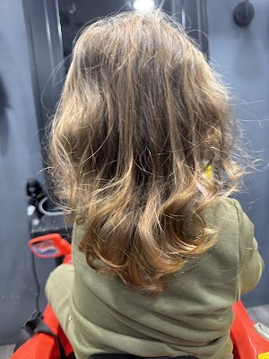 The Traditional Barbershop photo 3