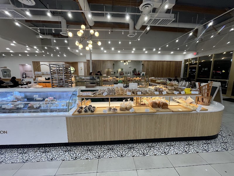 Tous Les Jours Cafe photo 4