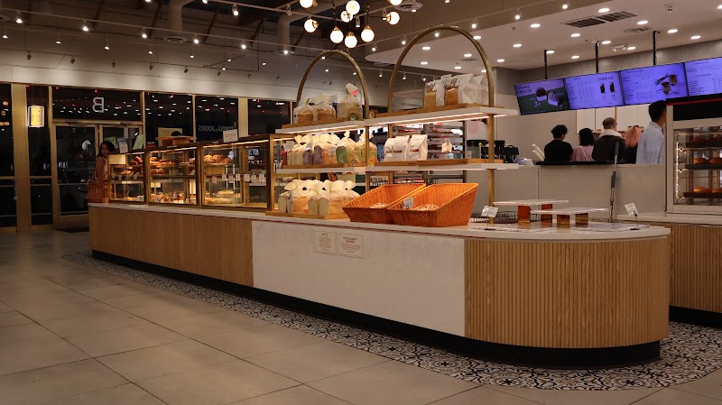 Tous Les Jours Cafe photo 2