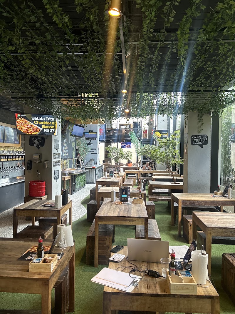 Foto de 100 Beer Garden Pizza