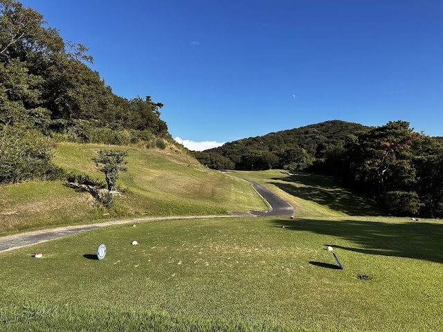 Shido Country Club - Photo 2
