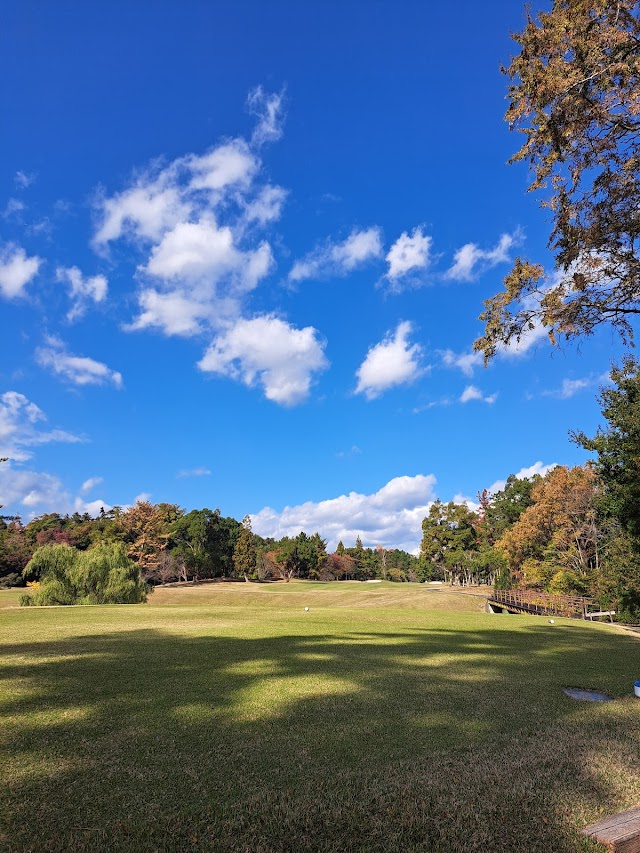 Three Lakes Country Club - Photo 5