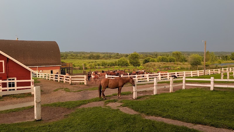 Circle R Ranch - Photo 2