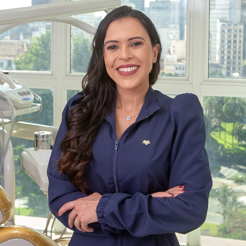 Dra. Gabriela Reis - Especialista em Prótese e Implante - Odontologia do Sono