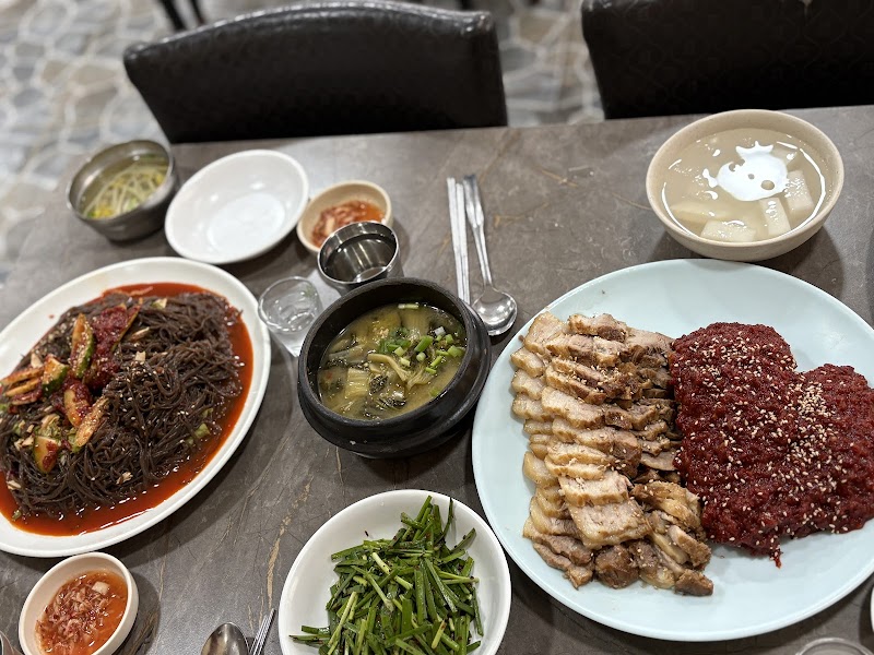 회기왕족발보쌈 2