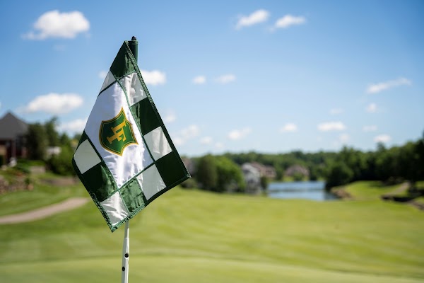 LAKE FOREST COUNTRY CLUB exterior