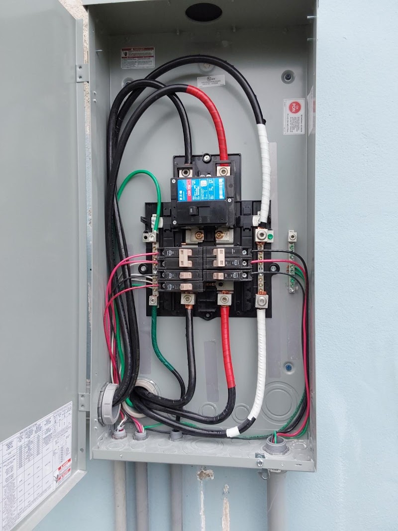 CASTILLOWATTS - Electrician in Miami