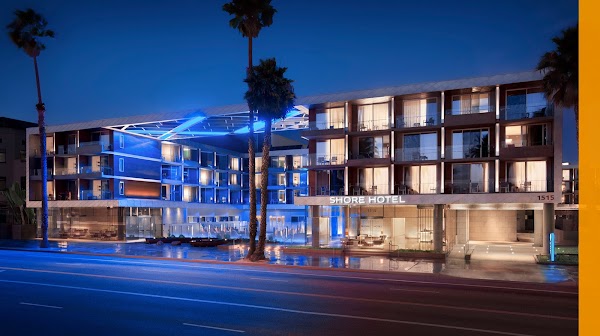 Shore Hotel