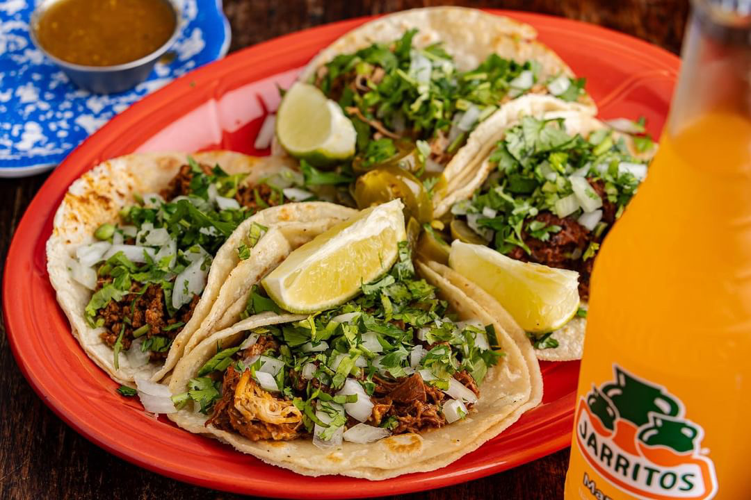 Santi’s Mount Pleasant photo 2