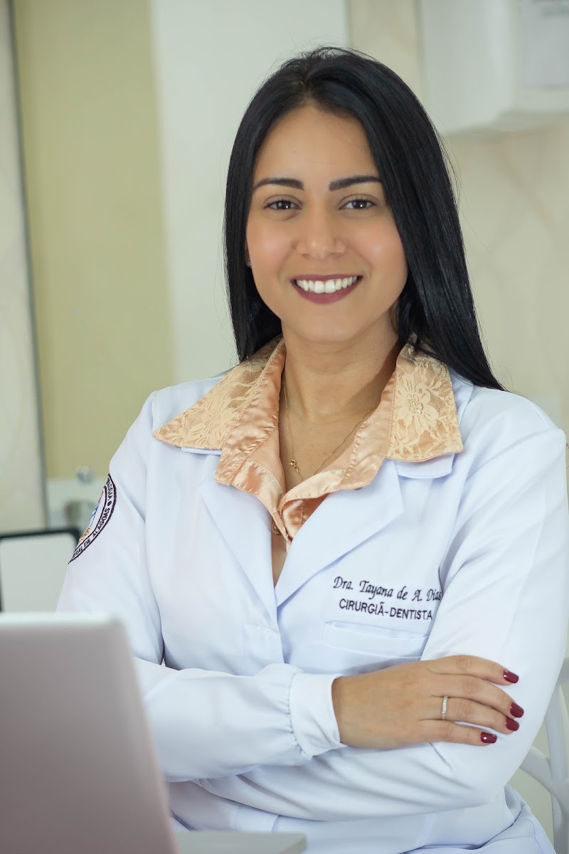Dra. Tayana Dias especialista em Tratamento de Canal - foto 4