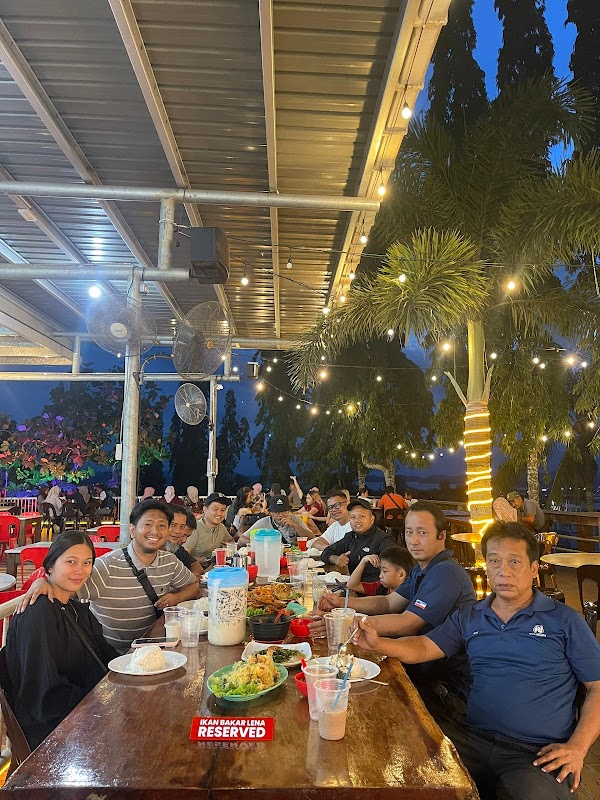 Ikan Bakar Lena