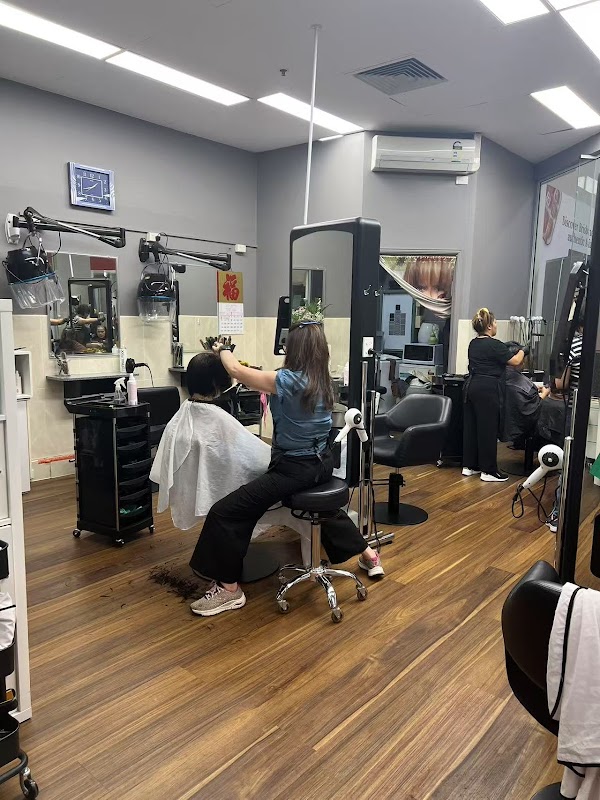 LH Hair & Beauty photo 1