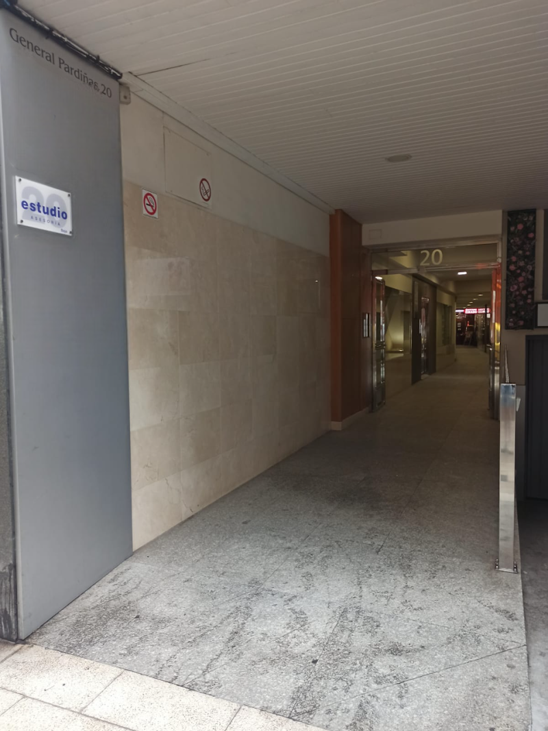 ASESORÍA ESTUDIO 20 - Contable, fiscal y laboral photo 5