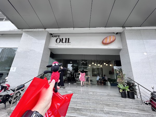 Oui Bakehouse & Cafe