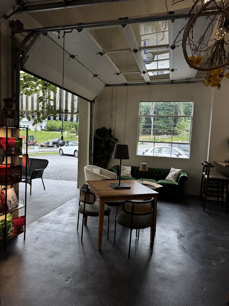 Hayfields Cafe & Florist photo 2