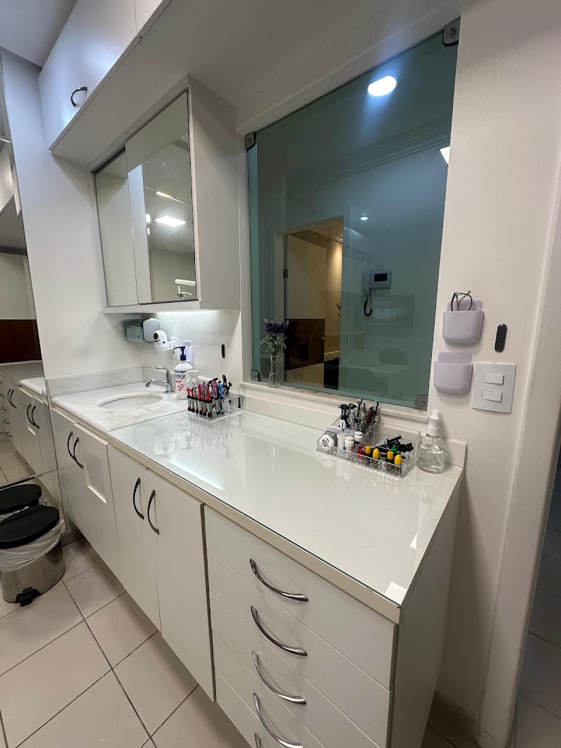 Drª. Andréa Sobral | Dentista em Vitória - foto 5