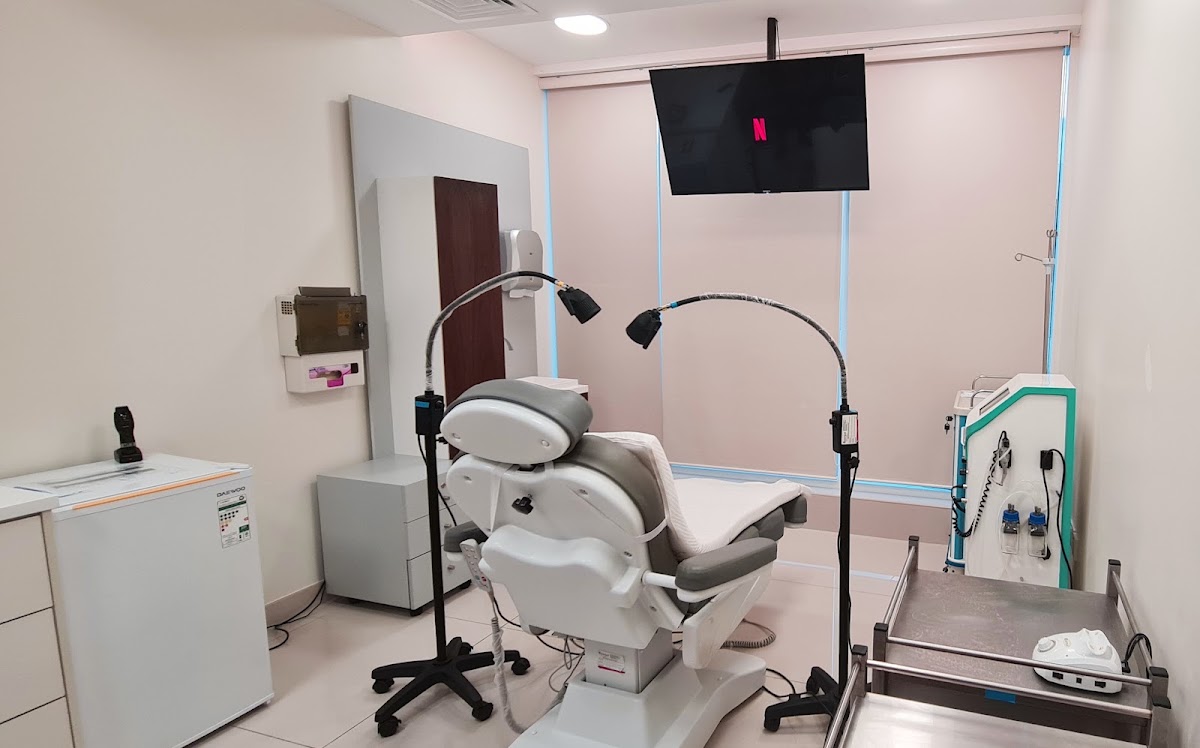 Hair Transplant in Dubai - Best Hair Transplantation Clinic 3