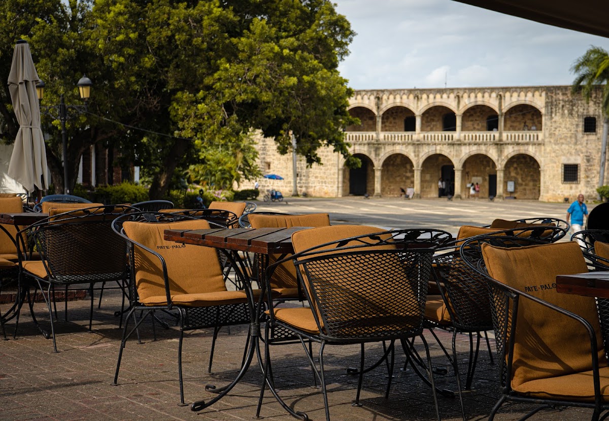 Pat'e Palo European Brasserie in santo-domingo