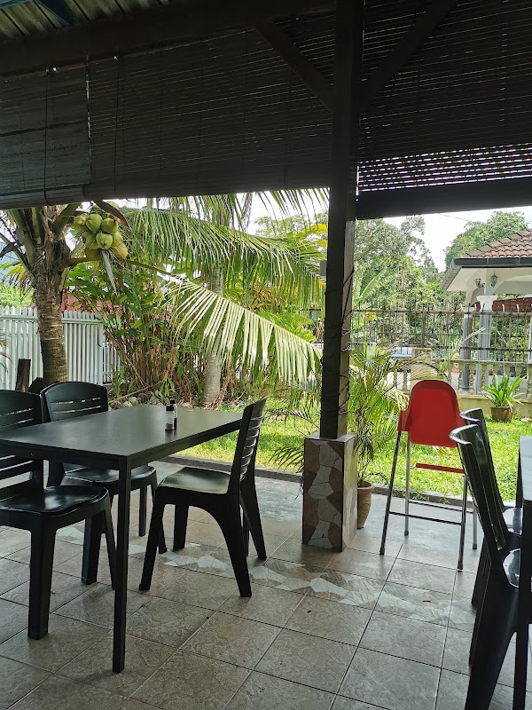 Laman Hijau Cafe - Photo 1