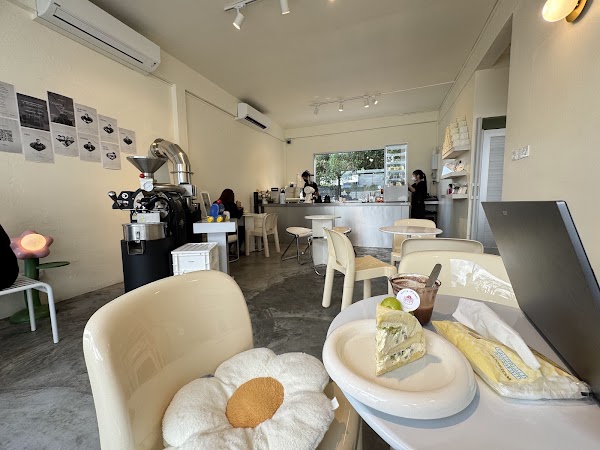 White Market Coffee Roaster