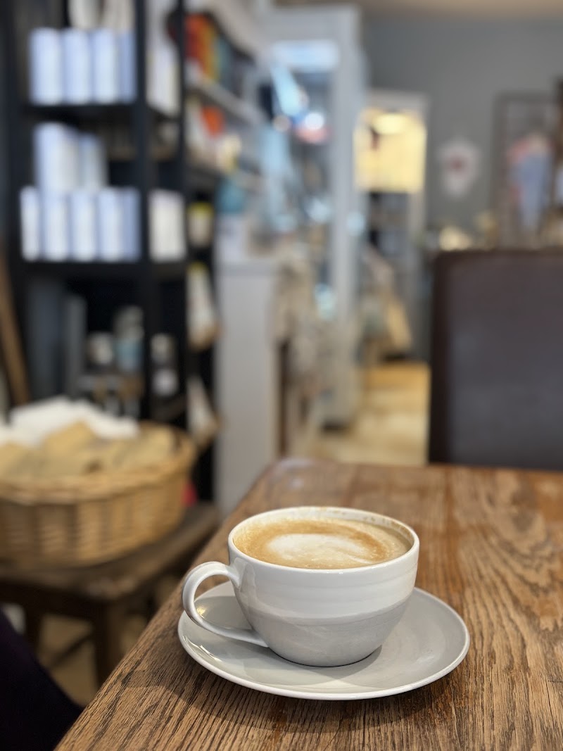 Mad Hatter's Table photo 3