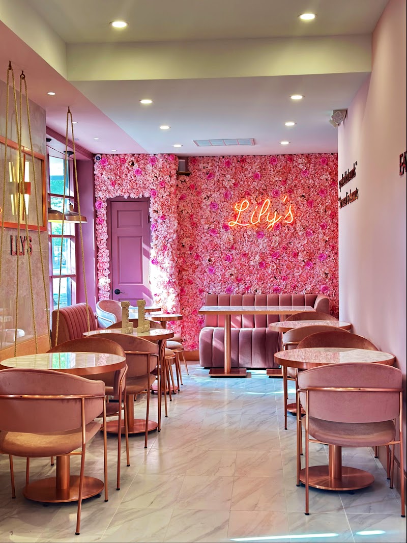 Lily's Chocolate & Coffee photo 1