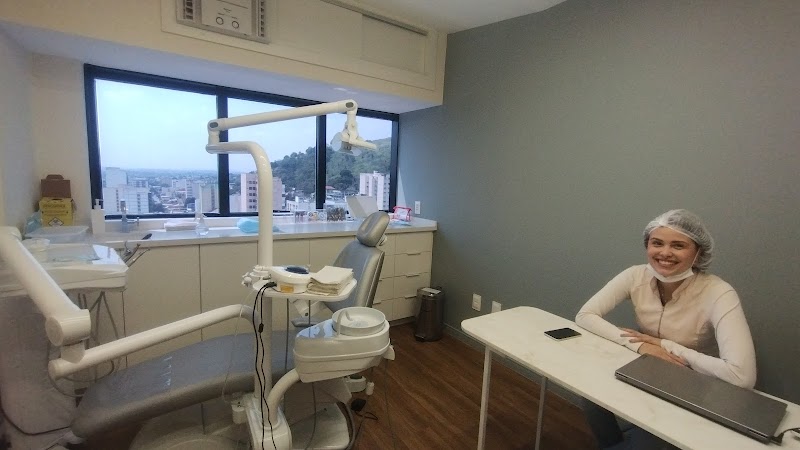 Dra.Thaiene Affonso - Ortodontia e Implantodontia - foto 4