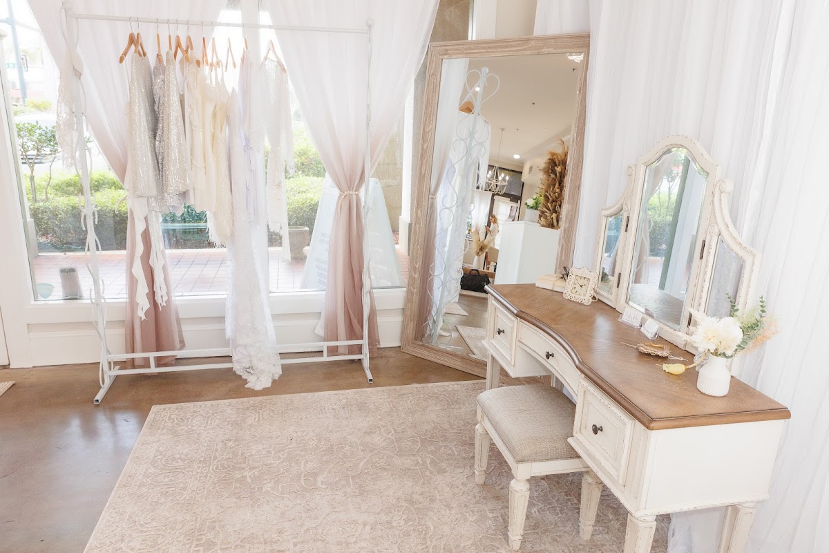 Lustre Chic Beautique - Florida Bridal Hair and Makeup Artists: Google Places image 4