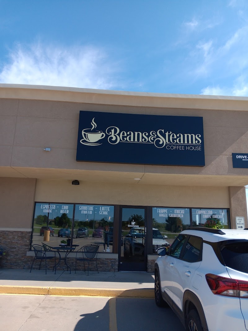 Beans & Steams Coffee House photo 4