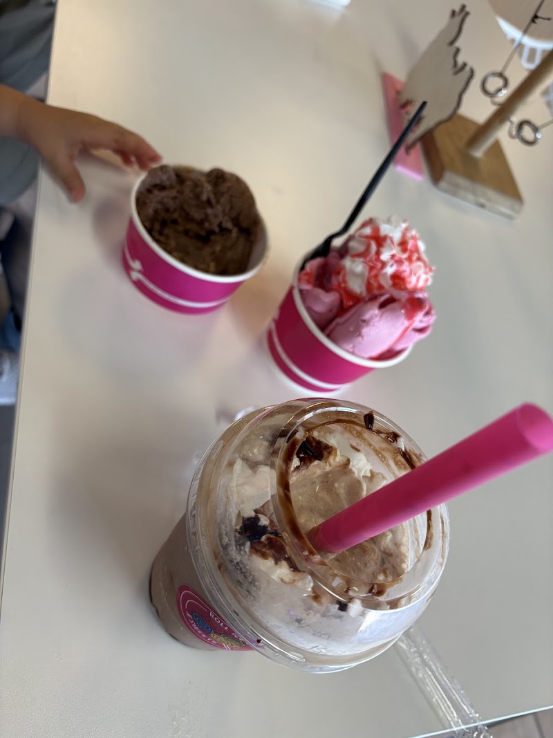 Roll Ice Cream & Sweets photo 3