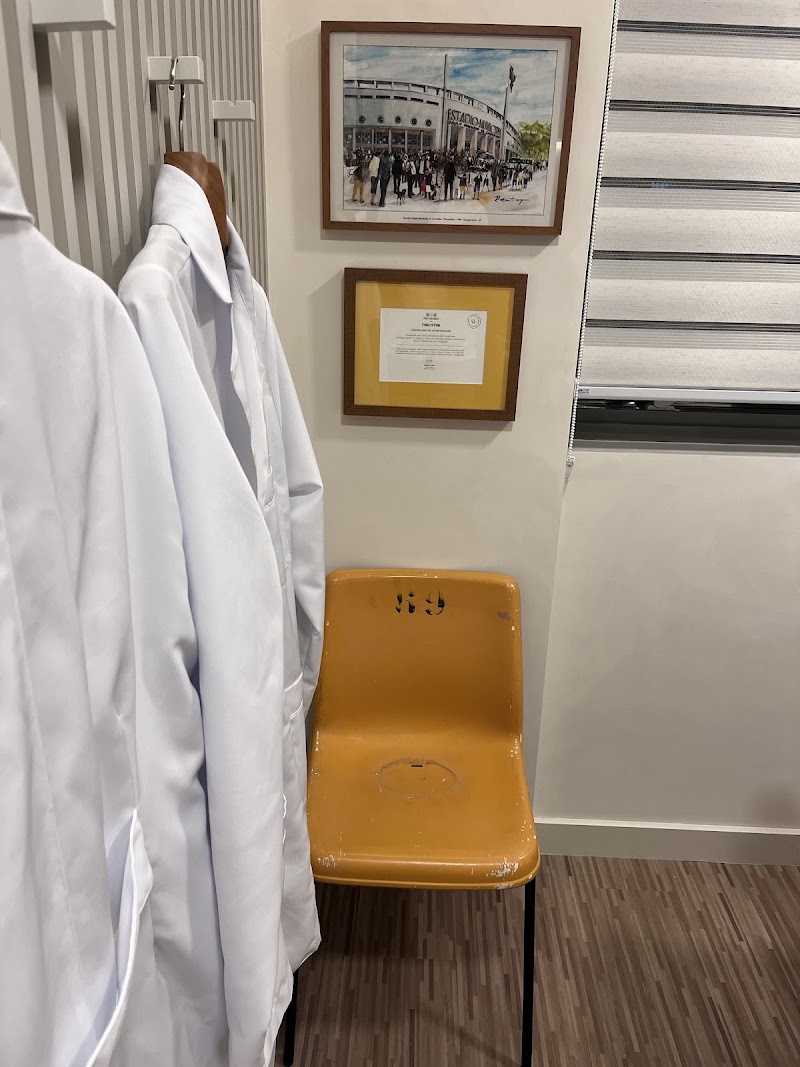Foto de Eduardo Neri M.D. , Orthopaedic Surgeon