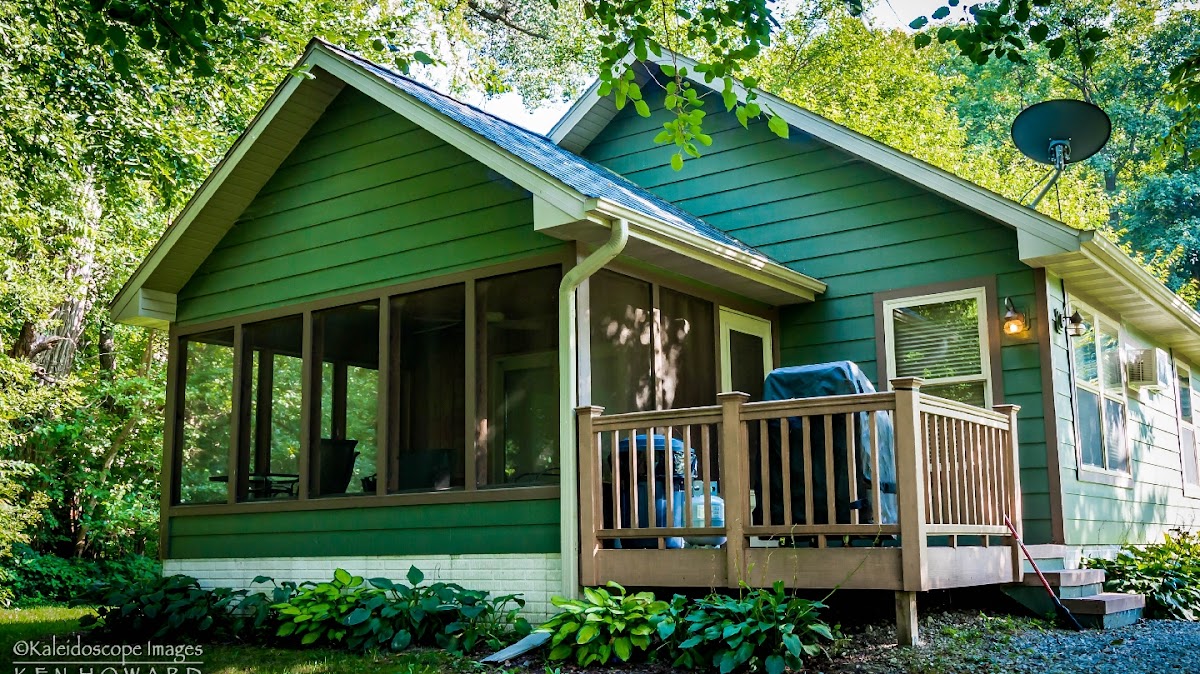 Horn's Ferry Hideaway Cabins
