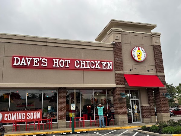 DAVE'S HOT CHICKEN exterior