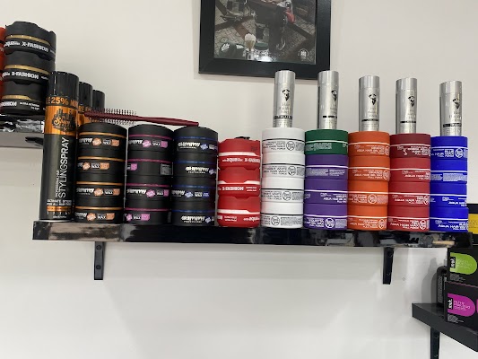 Lux Barber Weir Views photo 2