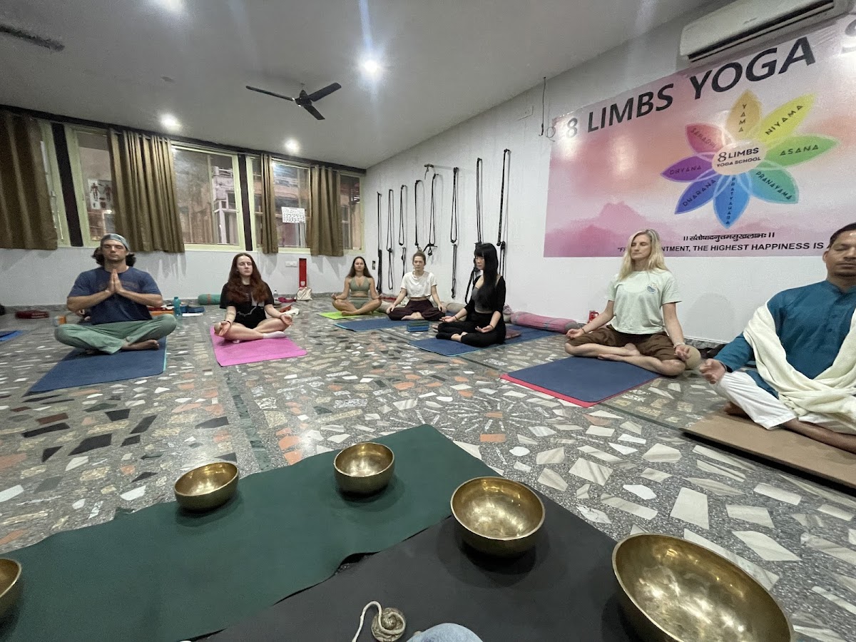 Divine yogpeeth, sound healing yoga TTC Retreats in Rishikesh — 4