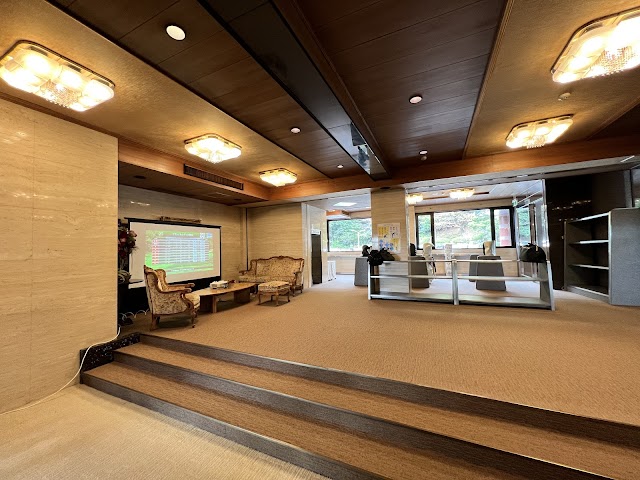 Gifu Country Club - Photo 8