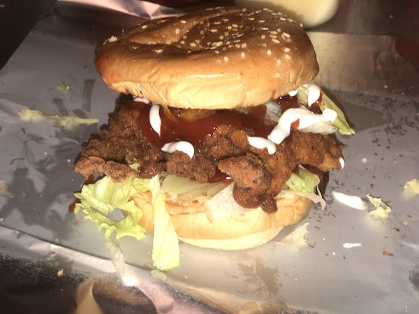 Meddi Muadzam - Photo 1