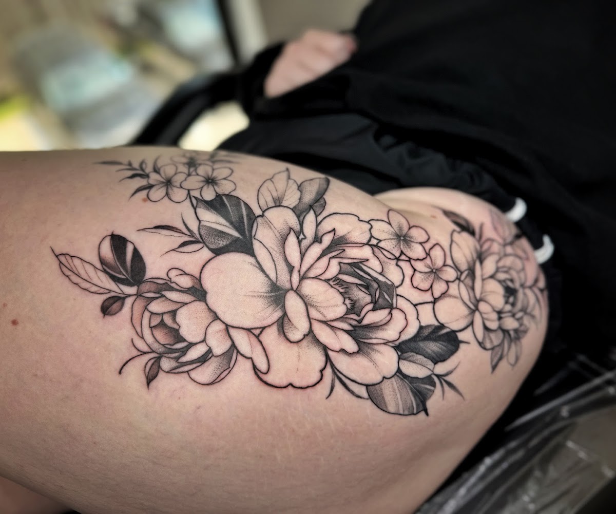 Mr. Gray’s Tattoo Studio tattoo work — photo 3