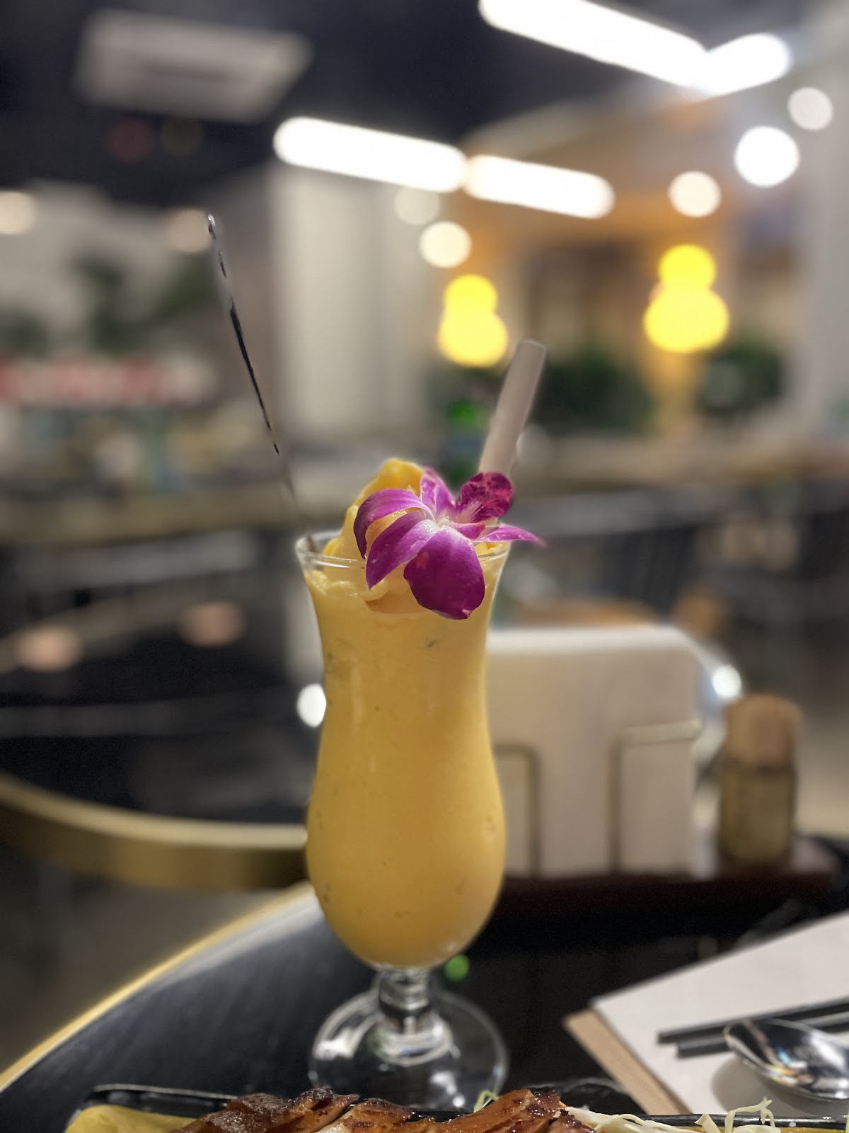 LUNA BAR & RESTAURANT — photo 7